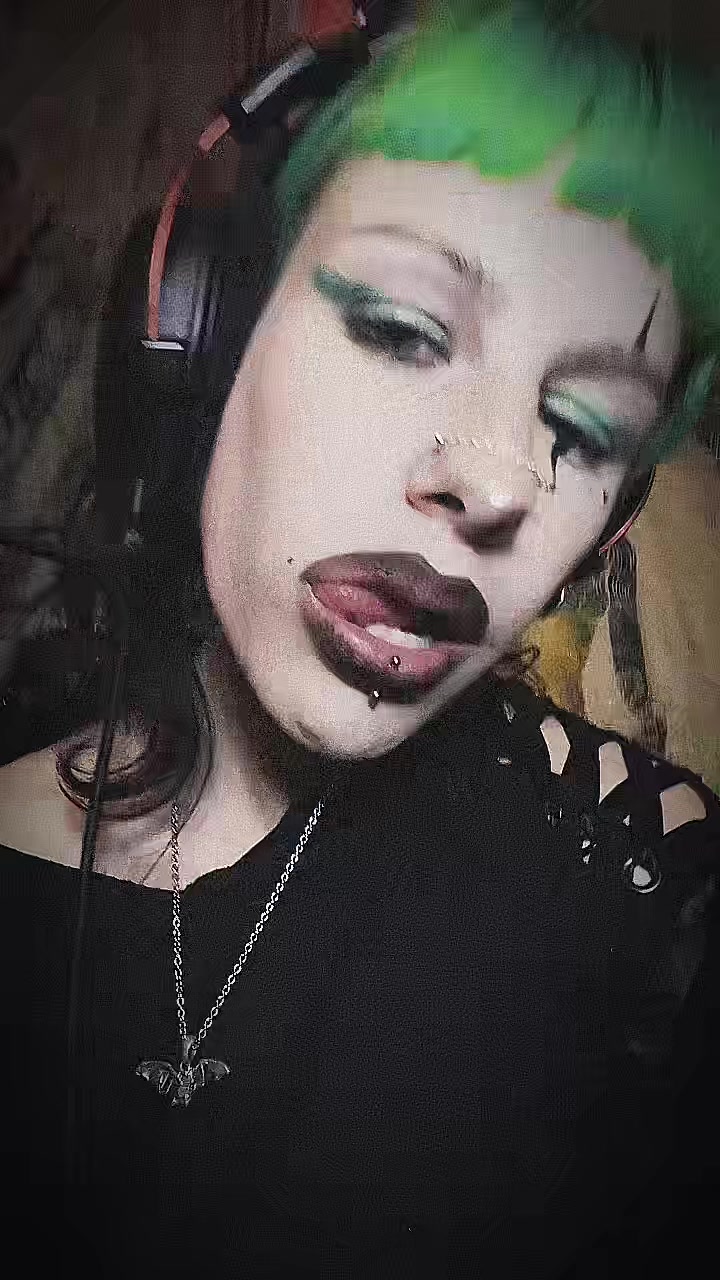@little_blvck_angel_13