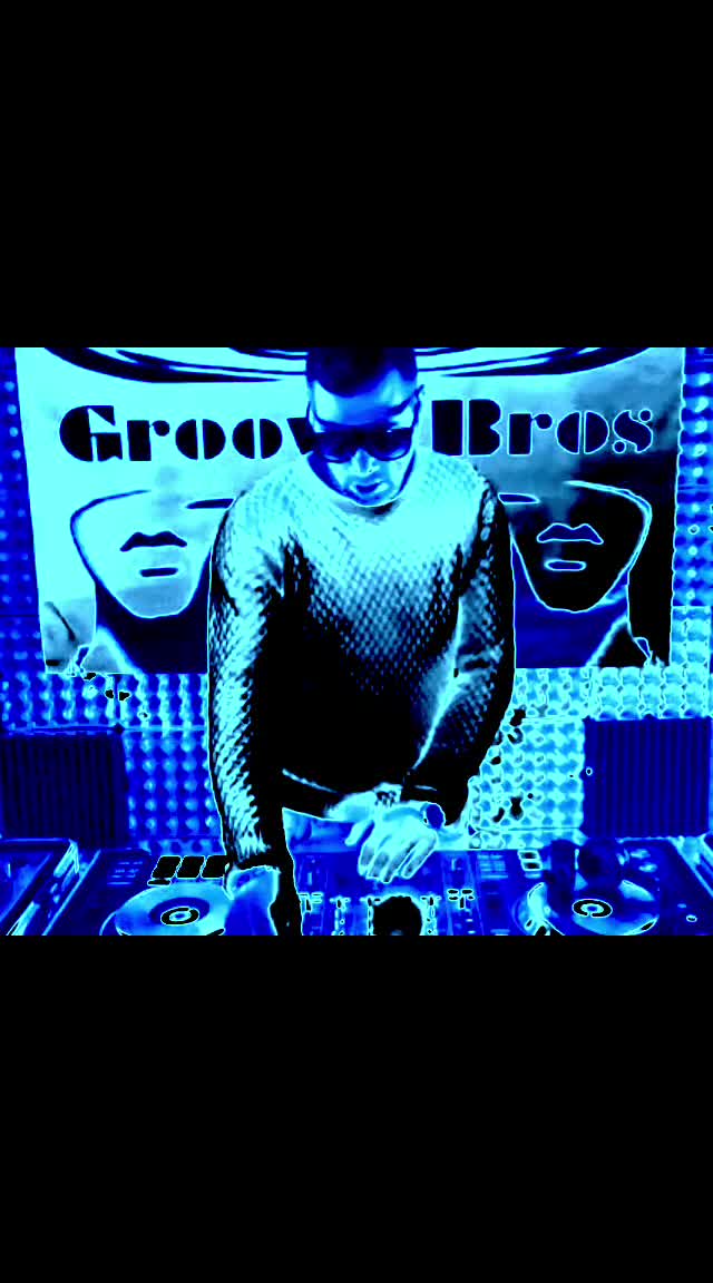 @Angelo Groove Bros Parigi💕🎧