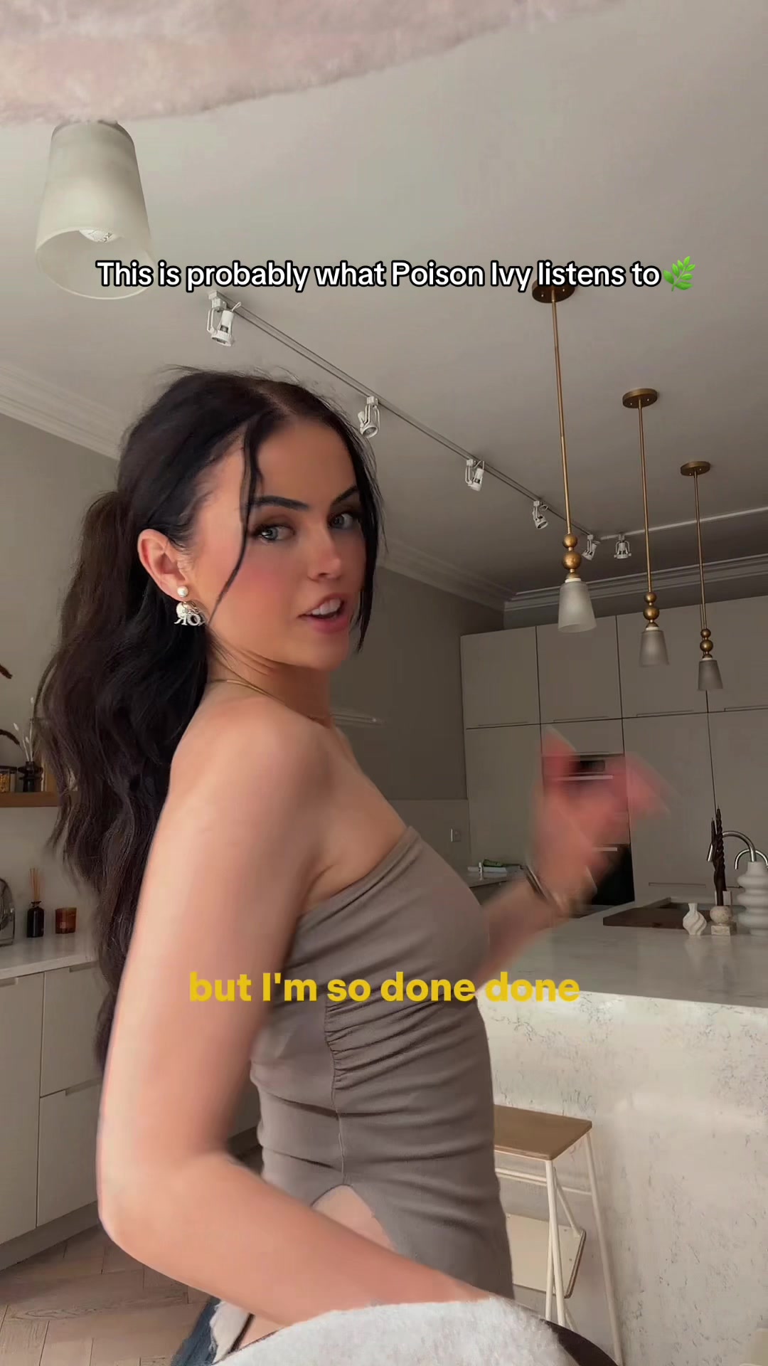 @IVY.