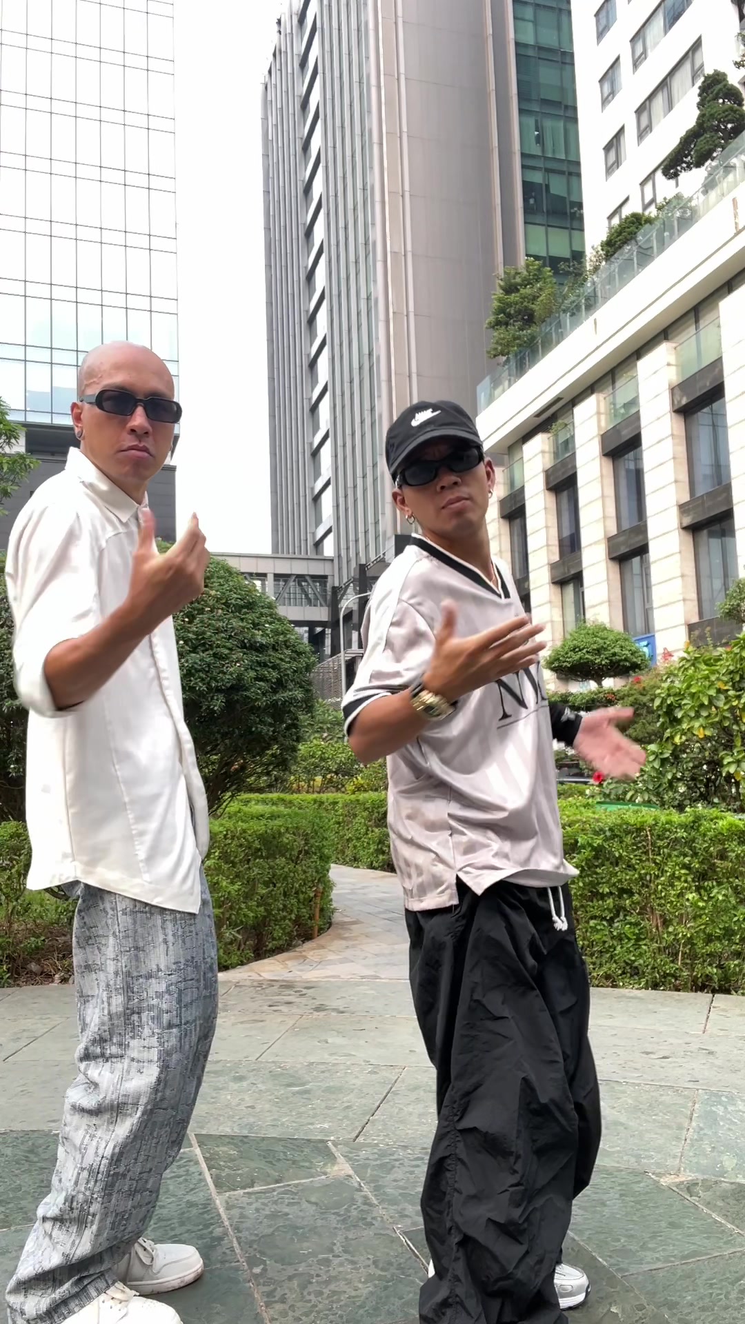 @Công Zẻo 🐍