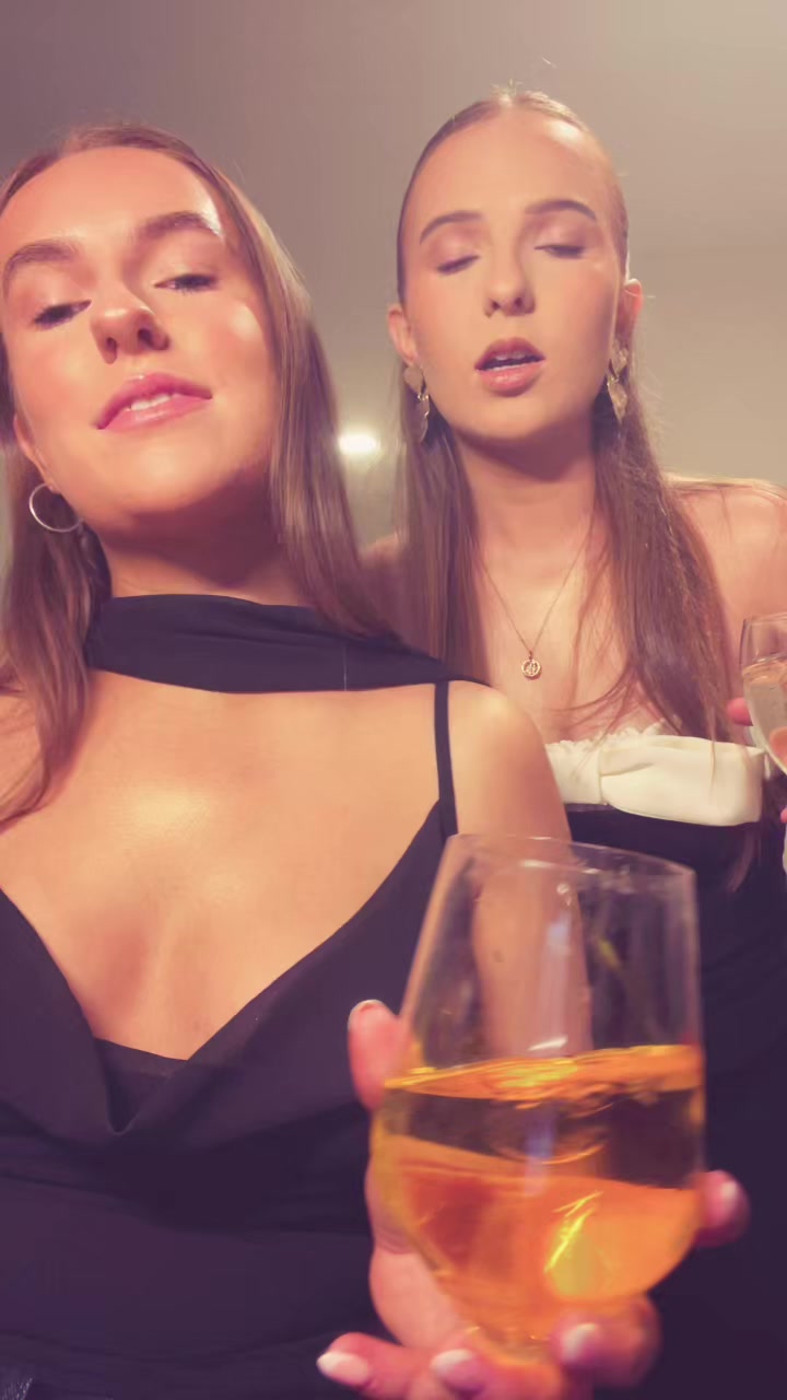 @Sarah🖤