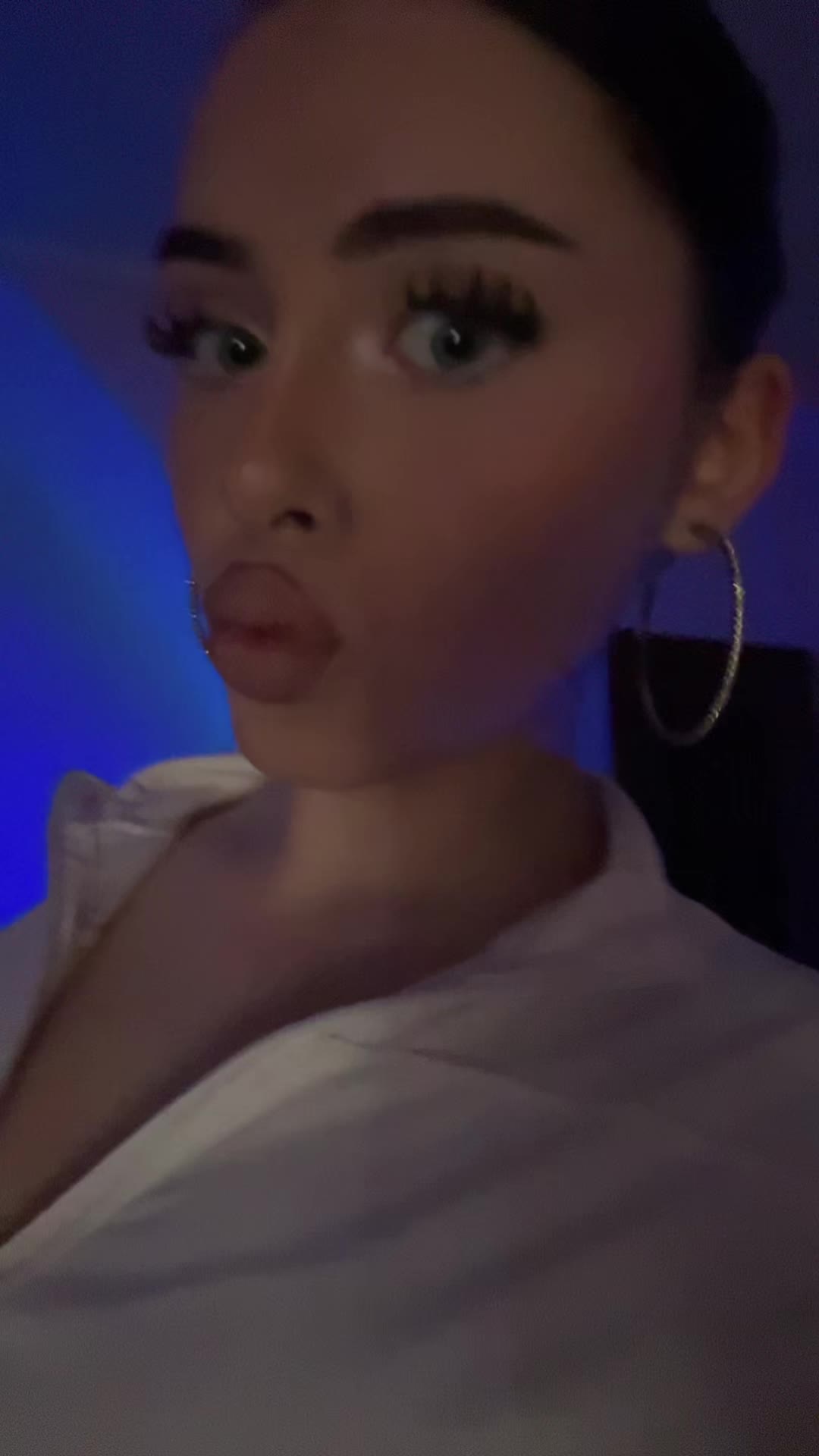 @white baddie live
