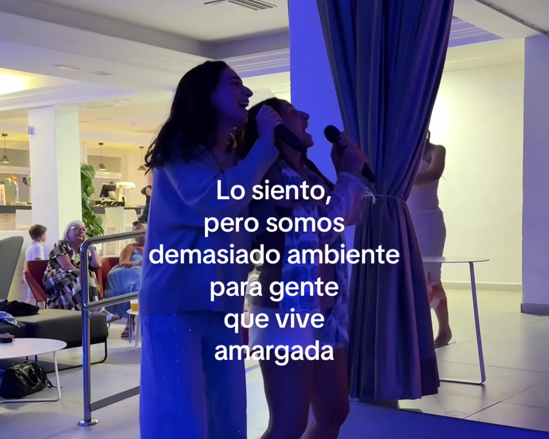 @alejandradavidd