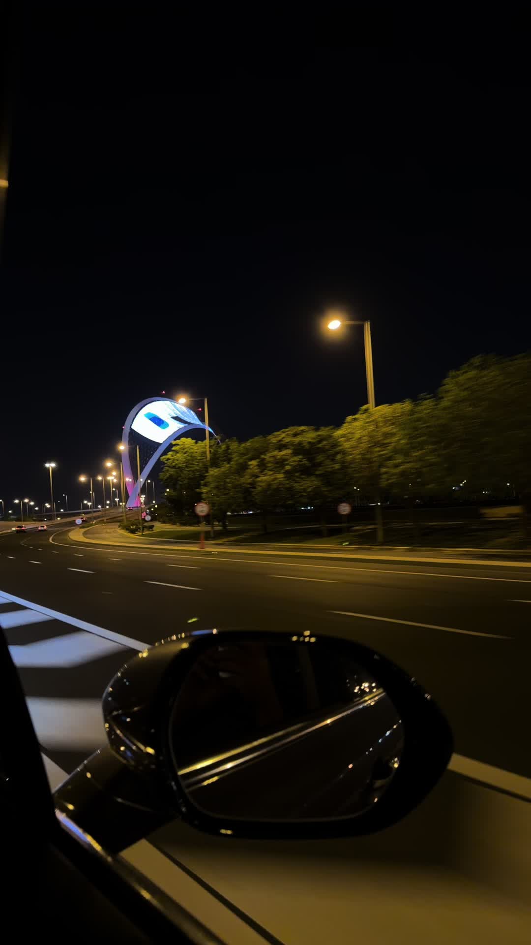 @M /\ Ł I K🇶🇦