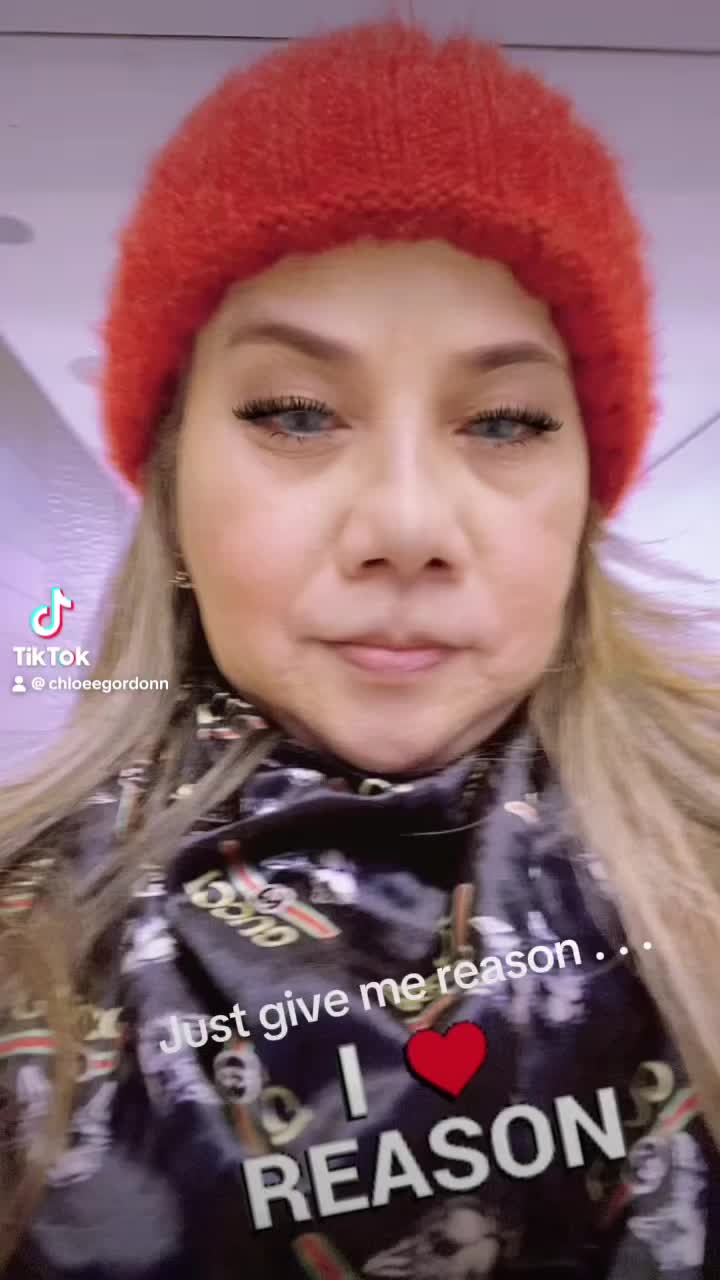 @chloeegordonn