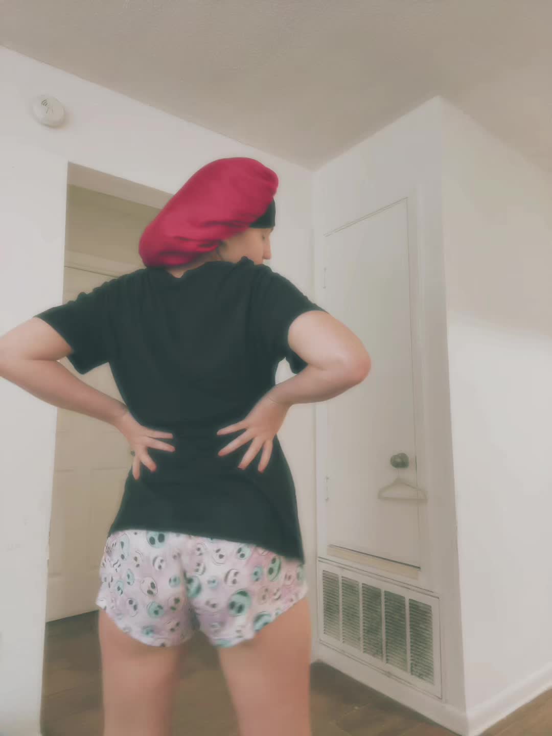 @👻