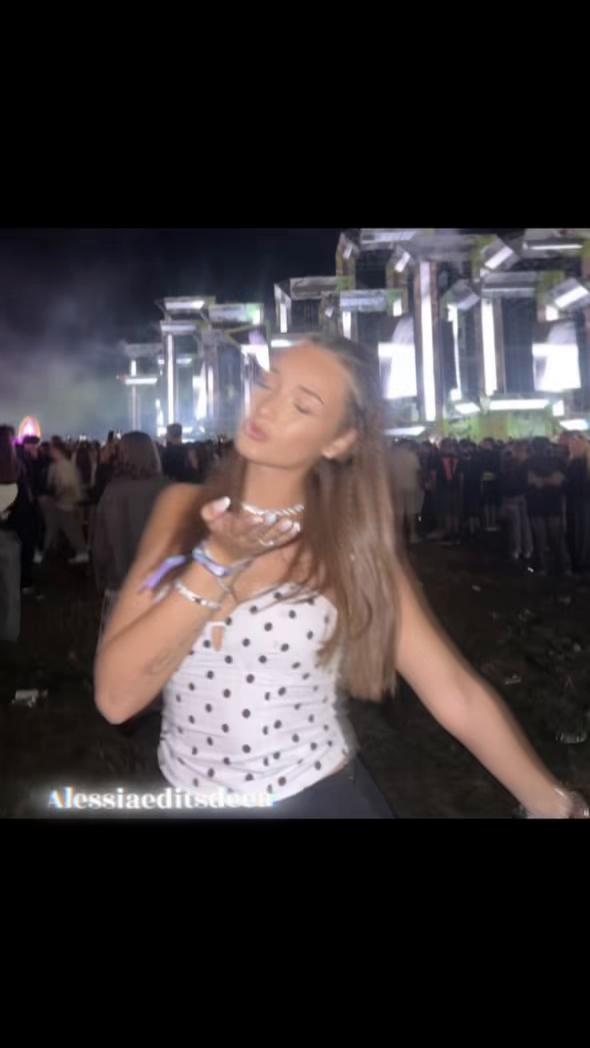 @Fp_andreea_7