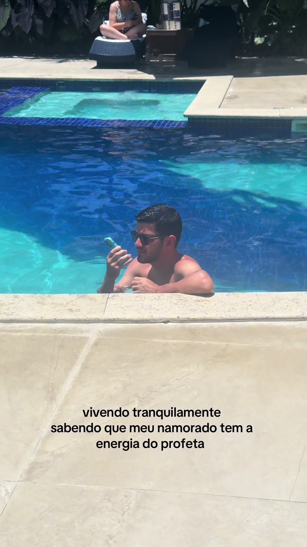 @Ana Falco