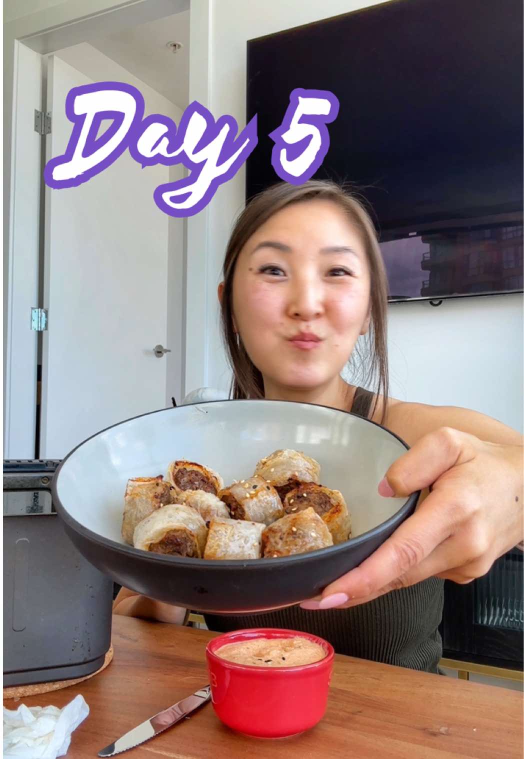 @KIRBY | travel + food blogger