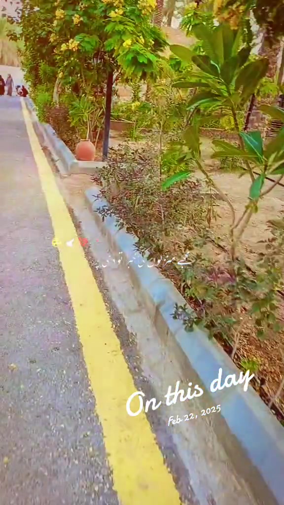@Ham Tum Azmgarh🇮🇳