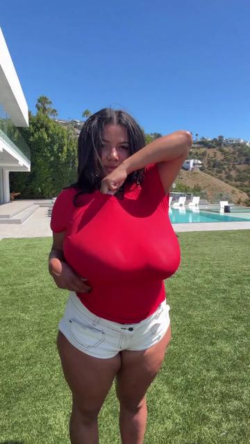 @Laila the brat
