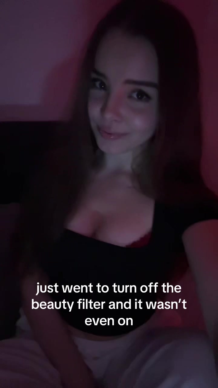 @CutiieMiia1