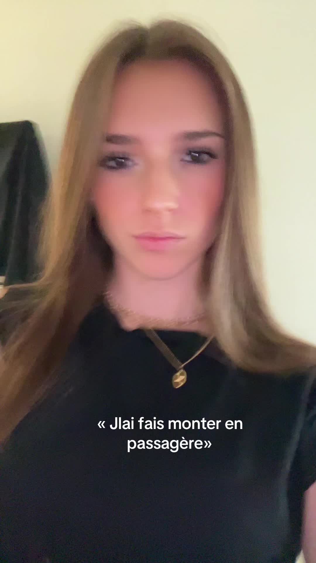 @シシ