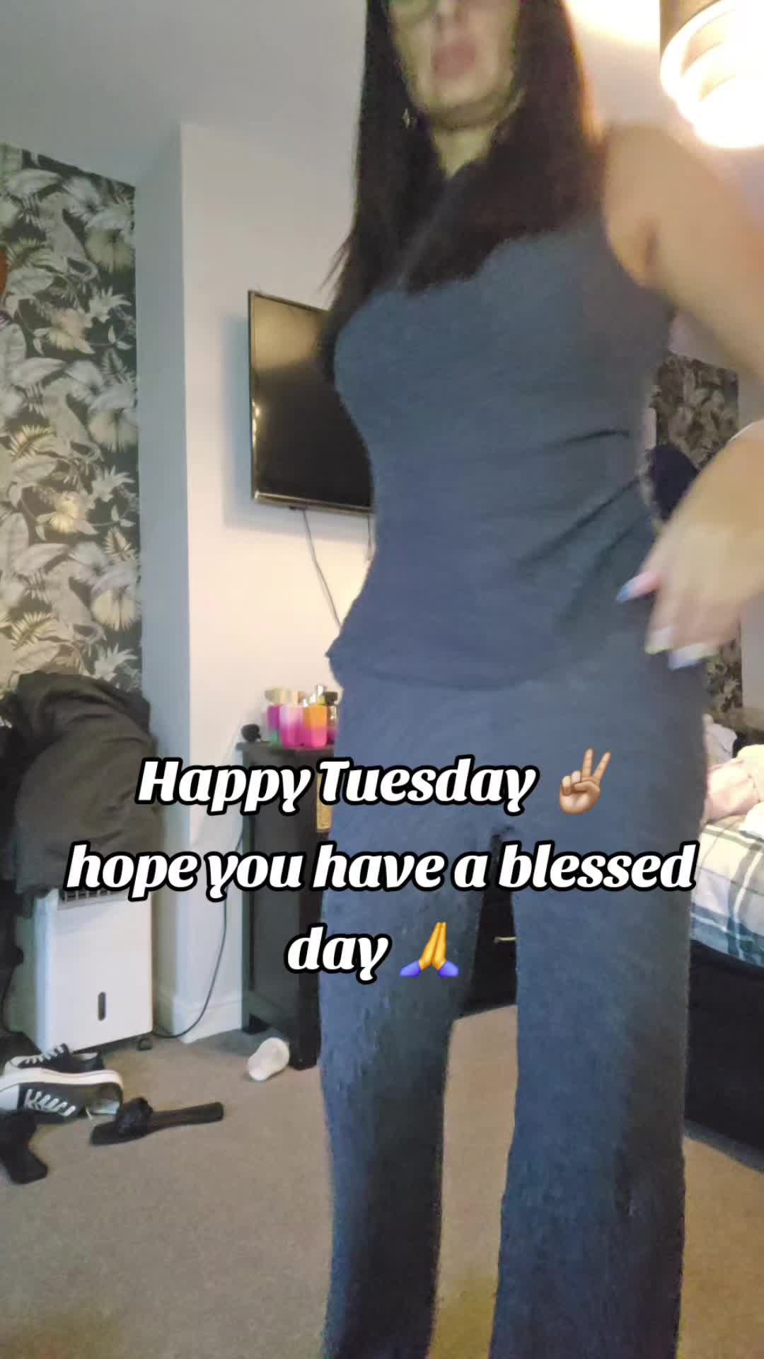 @Miss Gemini 🧿🪬🐘