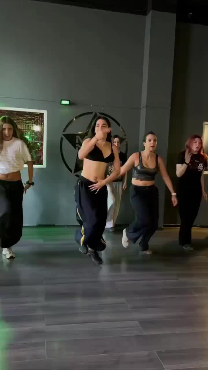 @Alyonochka