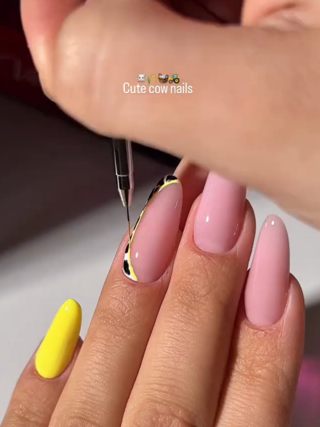 @Nails Company