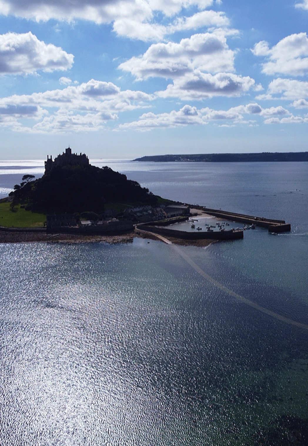 @DronescapeCornwall