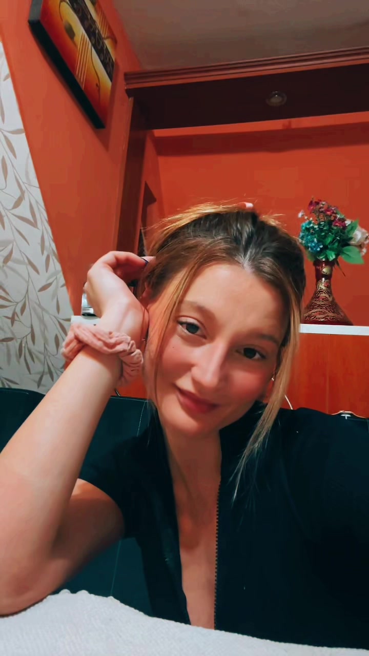 @Plamena 💮🌸