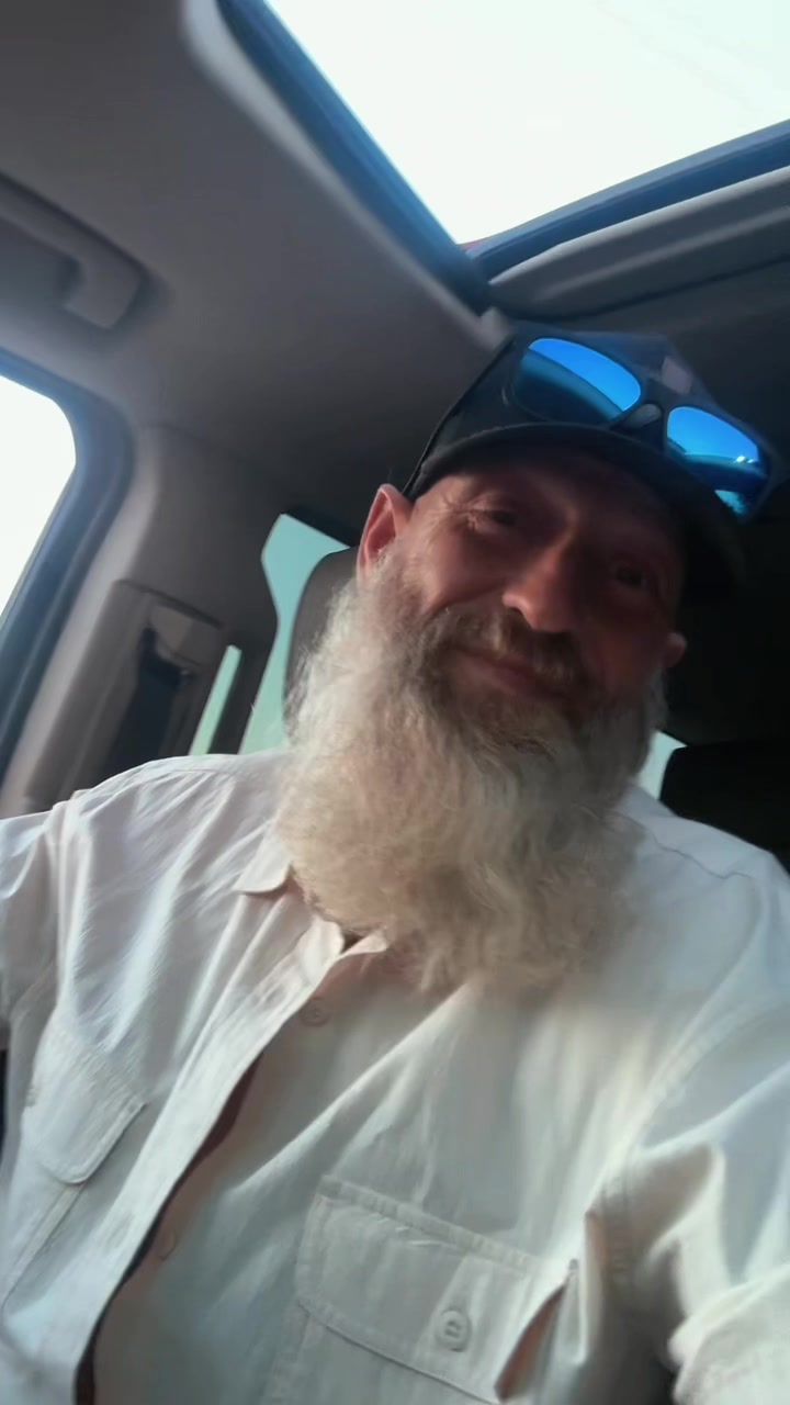 @bearded_bee