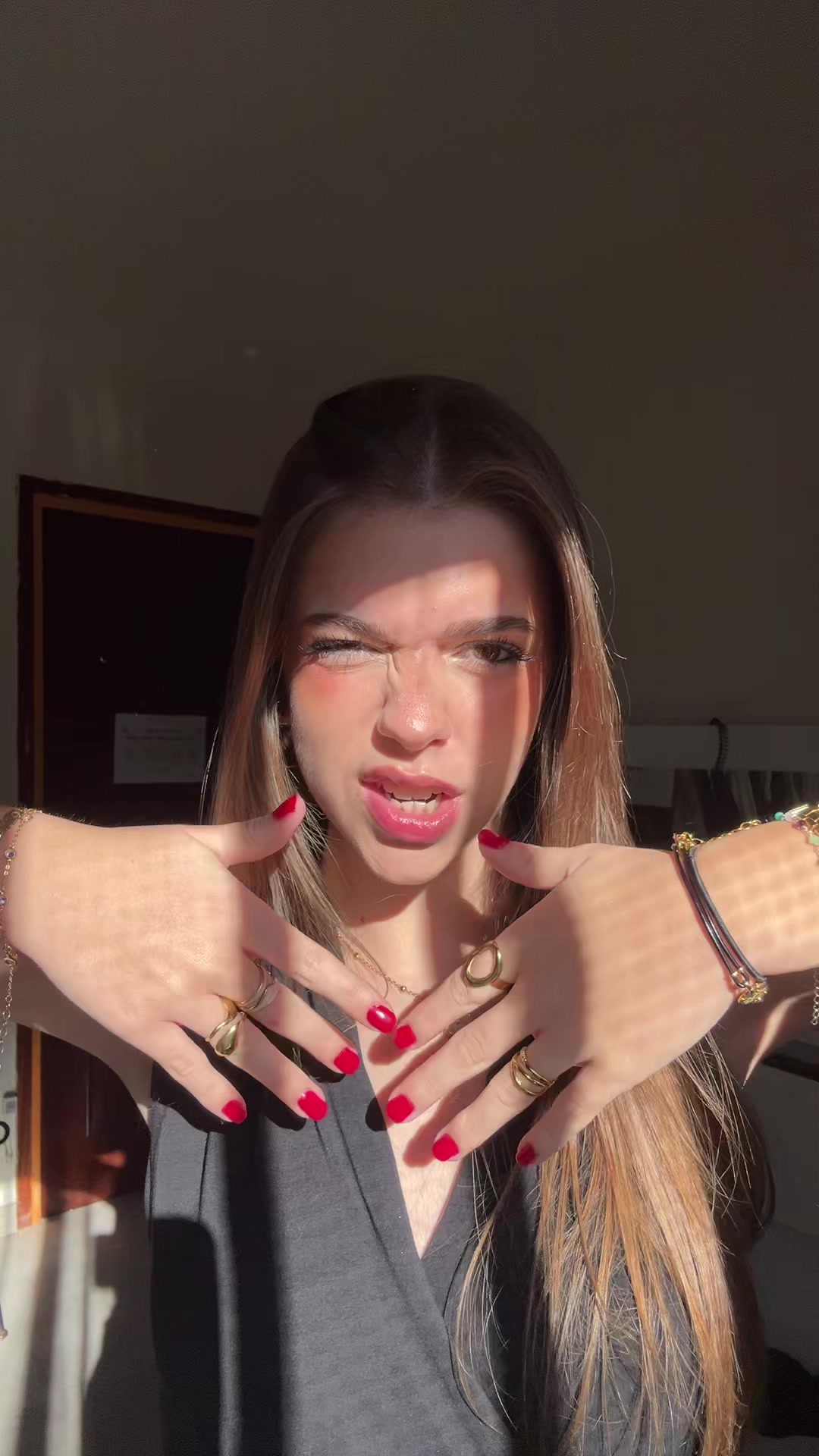 @Ari