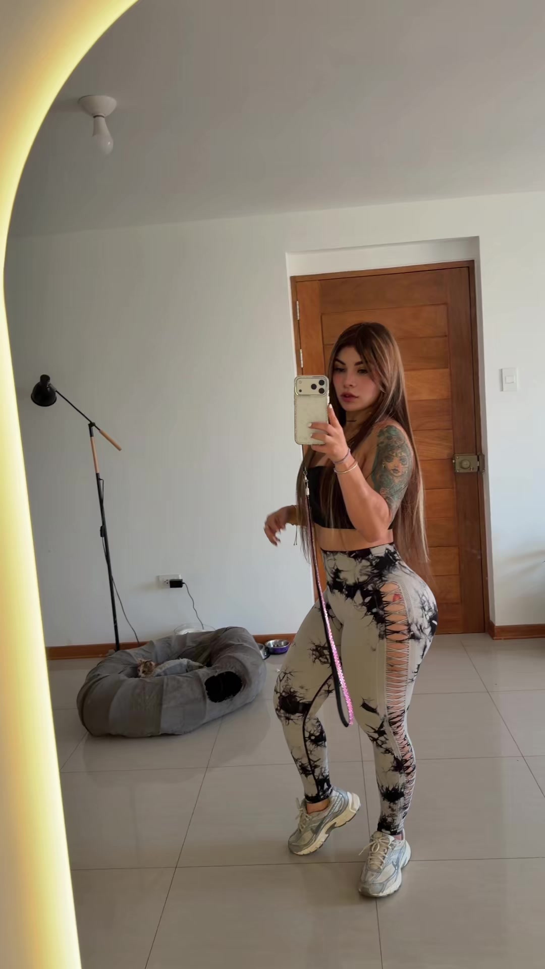 @Florlovei