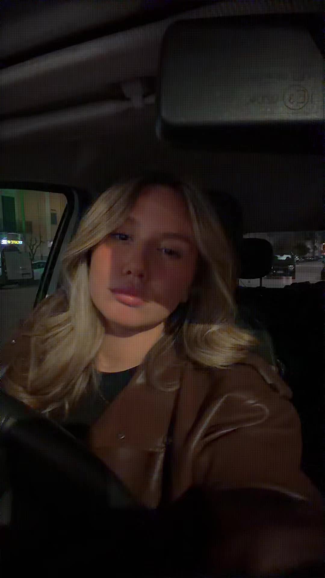 @𝐹𝐿𝐴𝑉𝐼𝐴 𝐷𝐼𝐹𝐼𝑁𝑂🪽