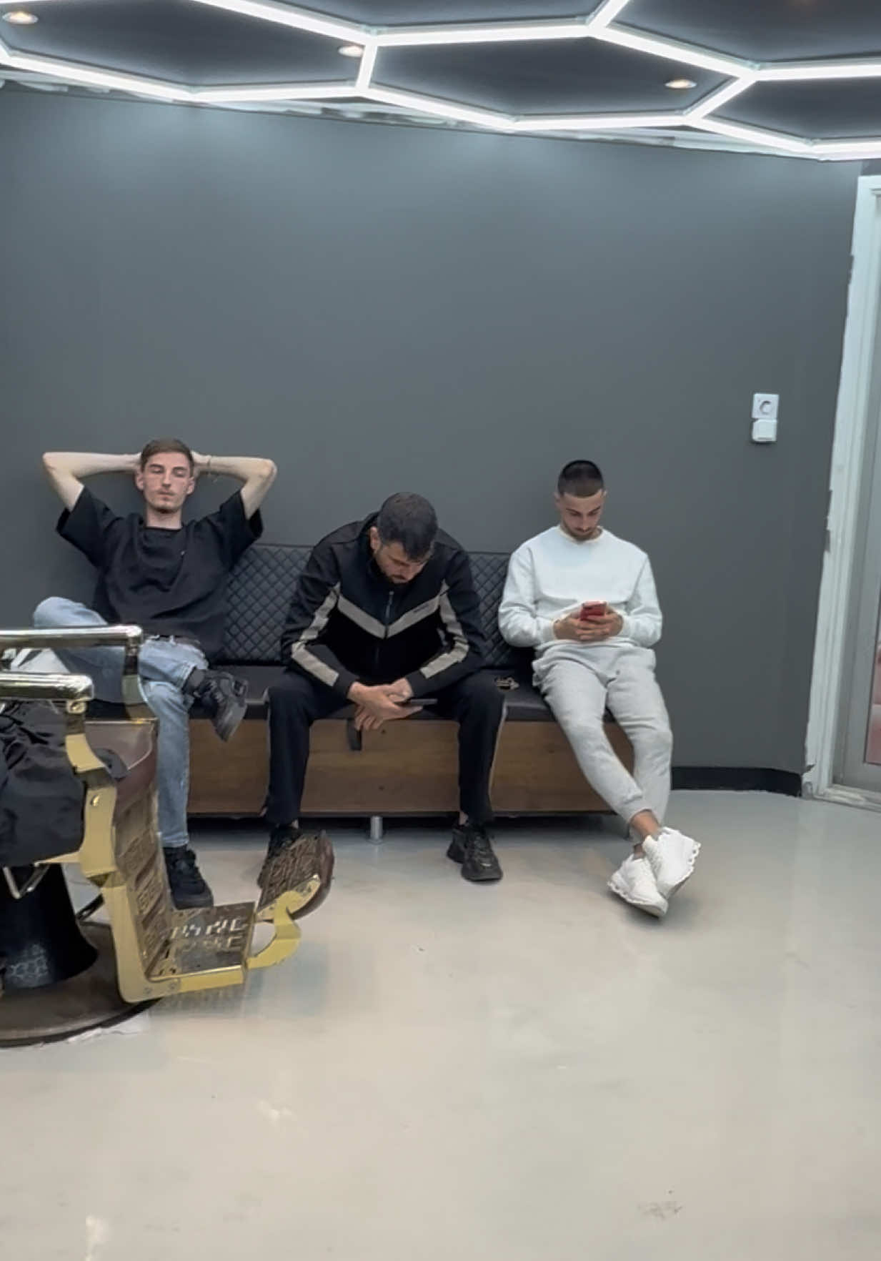 @TikTok Salong