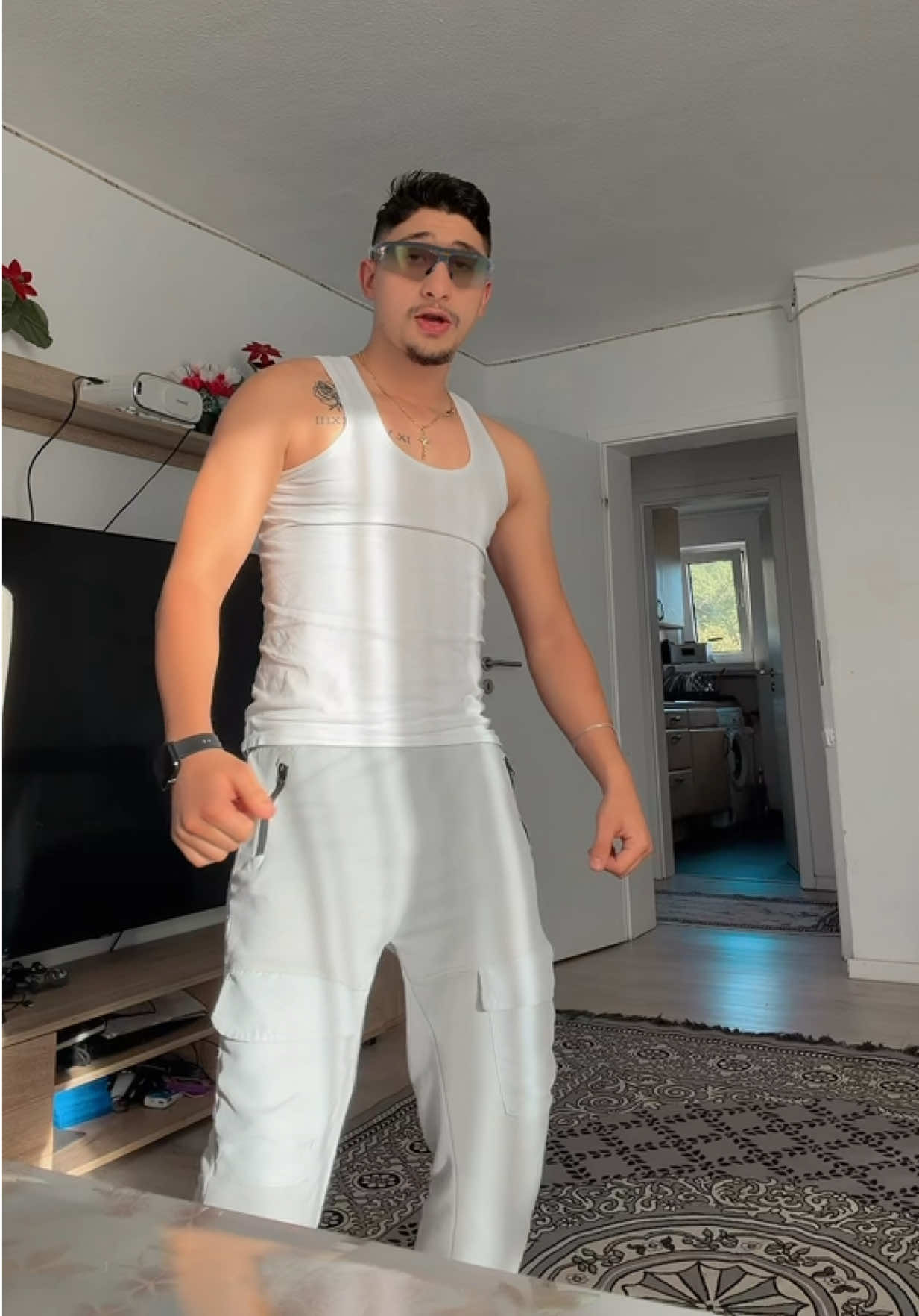 @Andrey Silvășanu