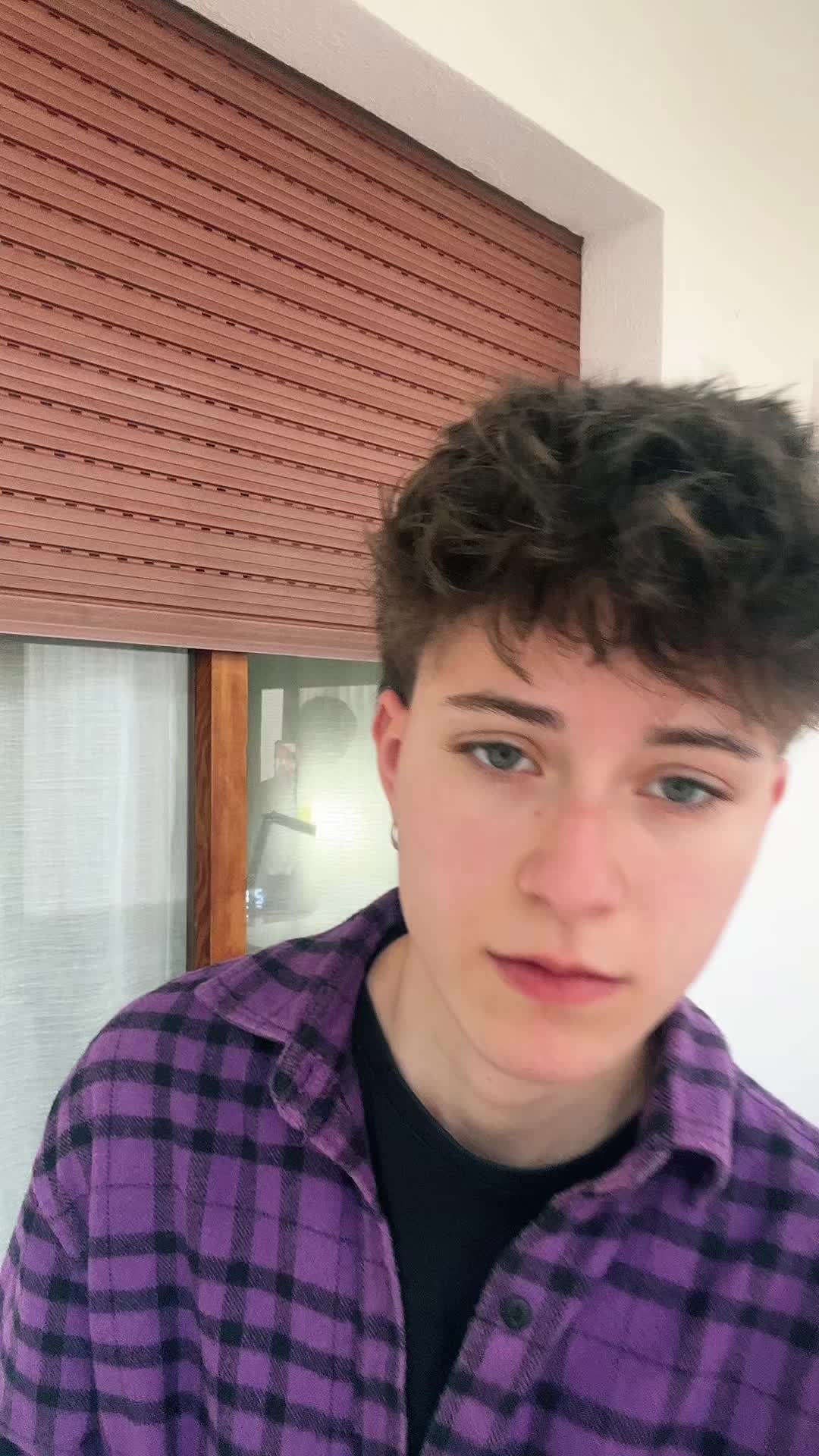 @🪰