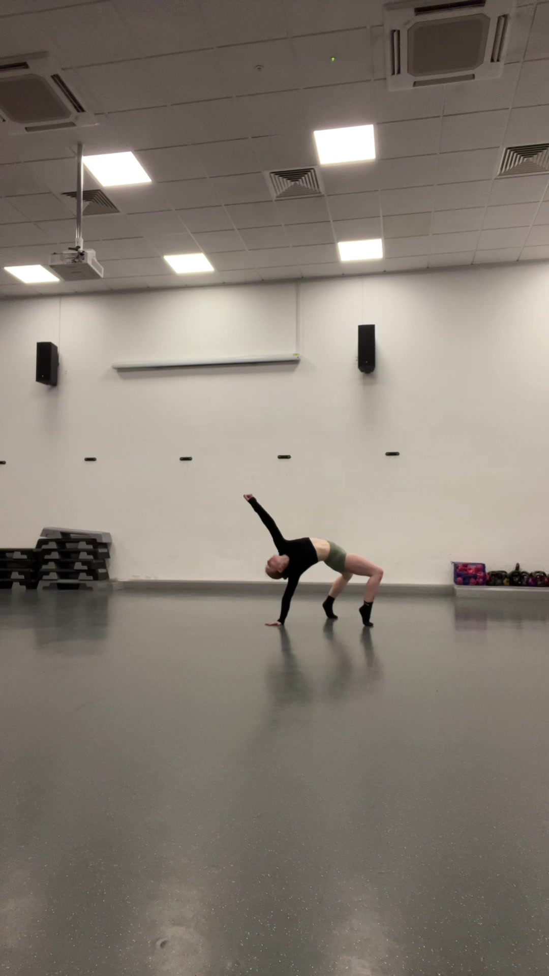 @keziamortimer