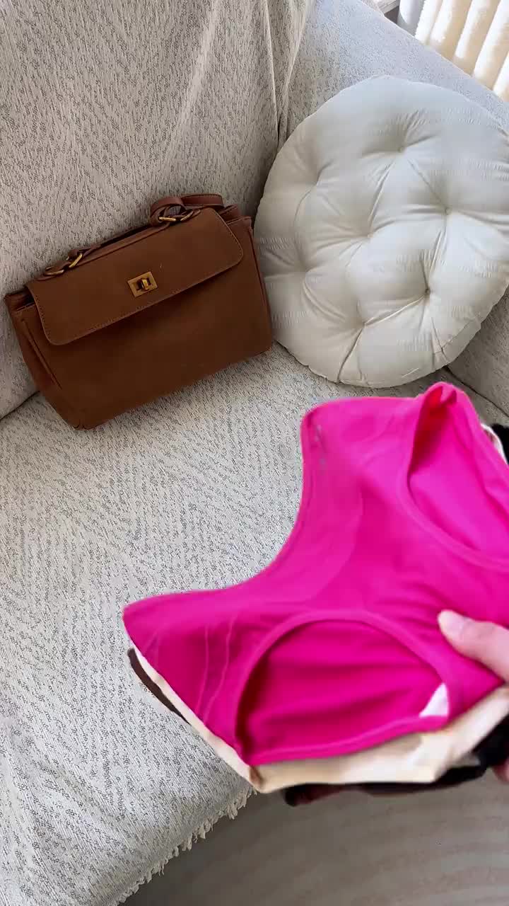 @GlossyChicGoddess