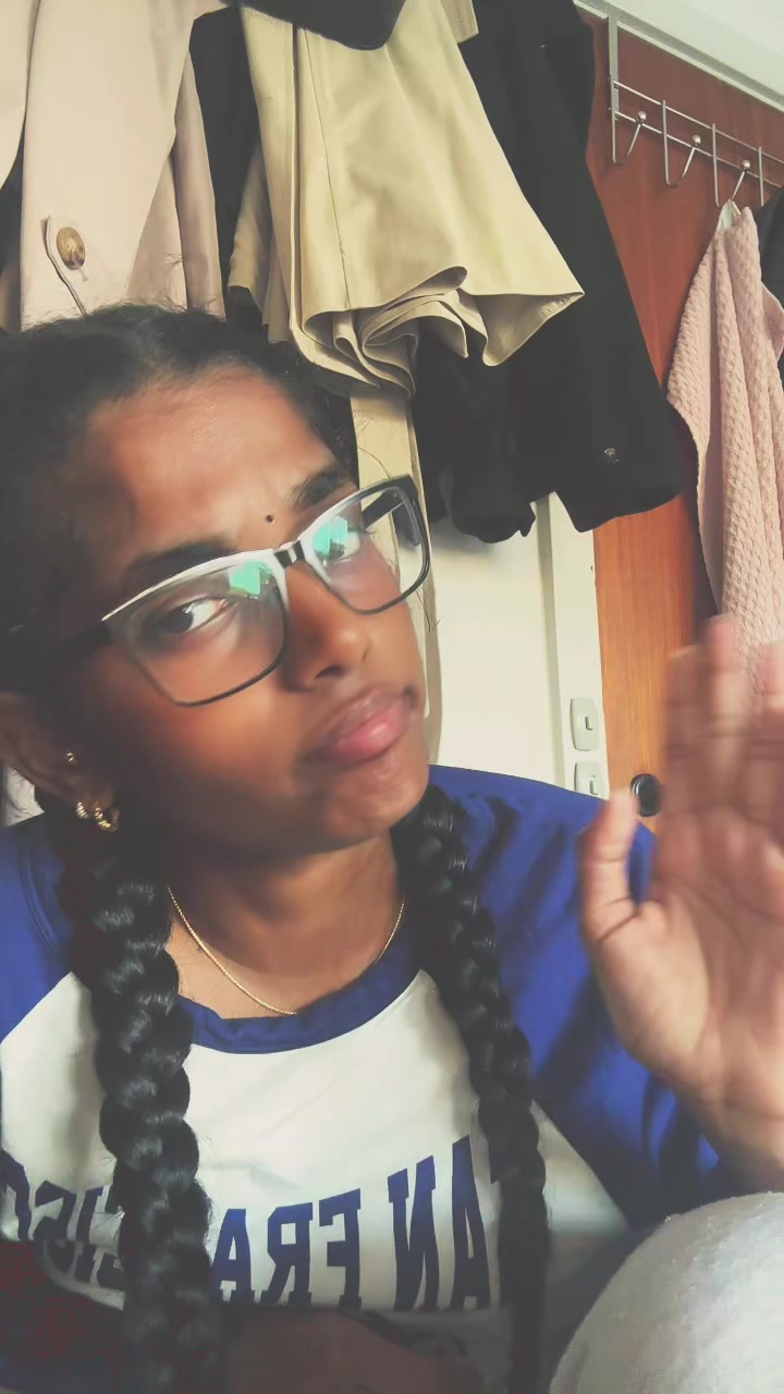 @Helena Navaratnam