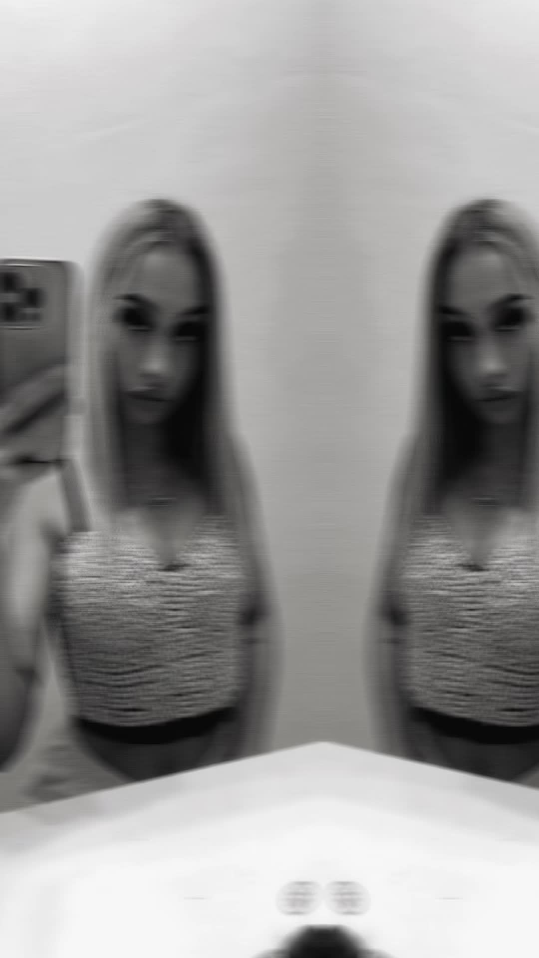 @Oszk&oacute; Eszti