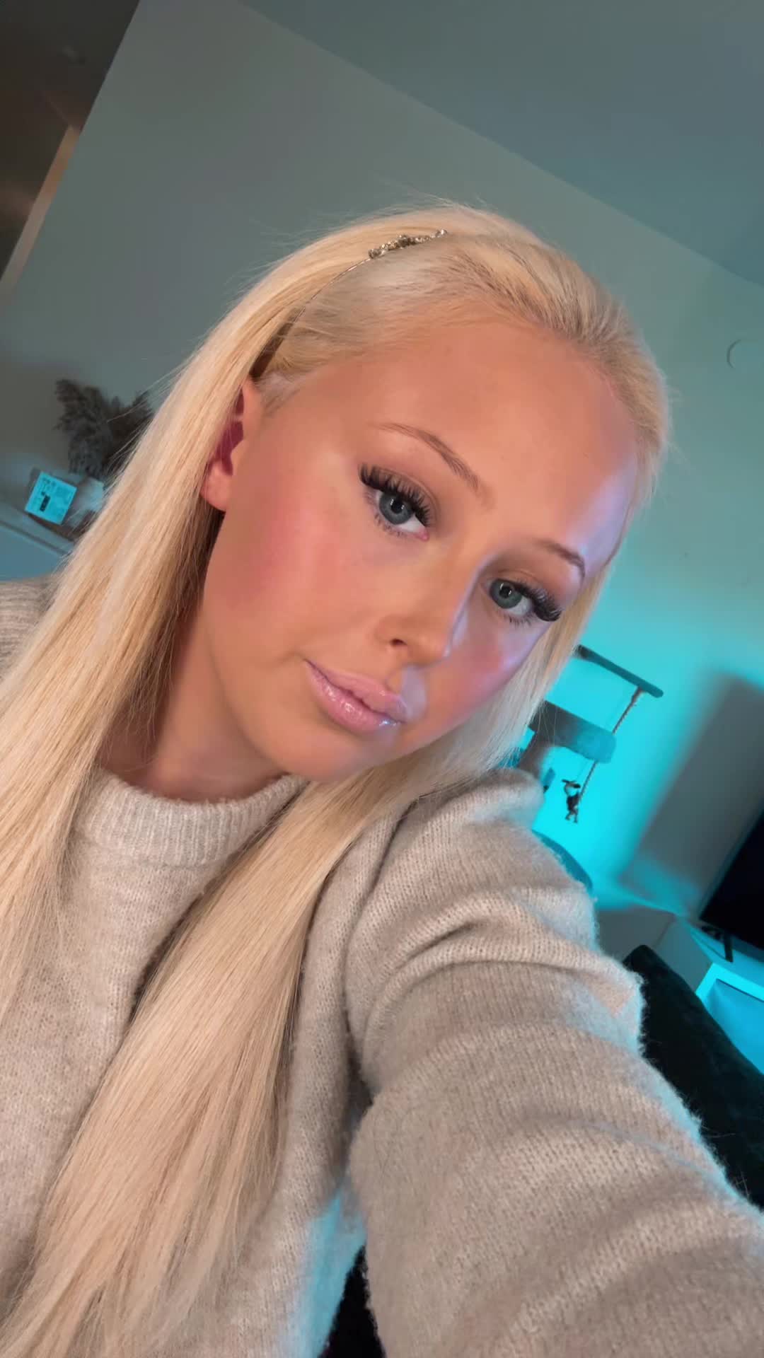 @𝓣𝓾𝓿𝓪 𝓖𝓻𝓪𝓯𝓼𝓽𝓻𝓸̈𝓶