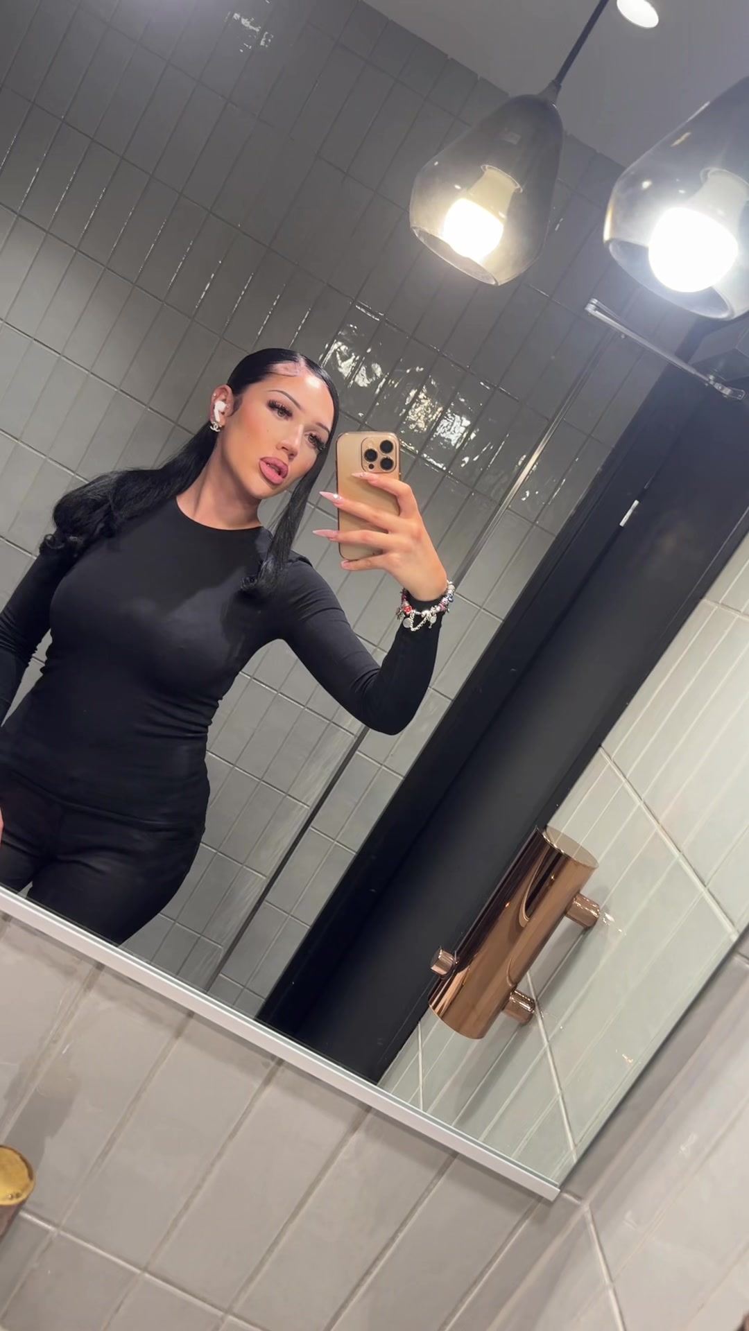 @Mandy ᥫ᭡