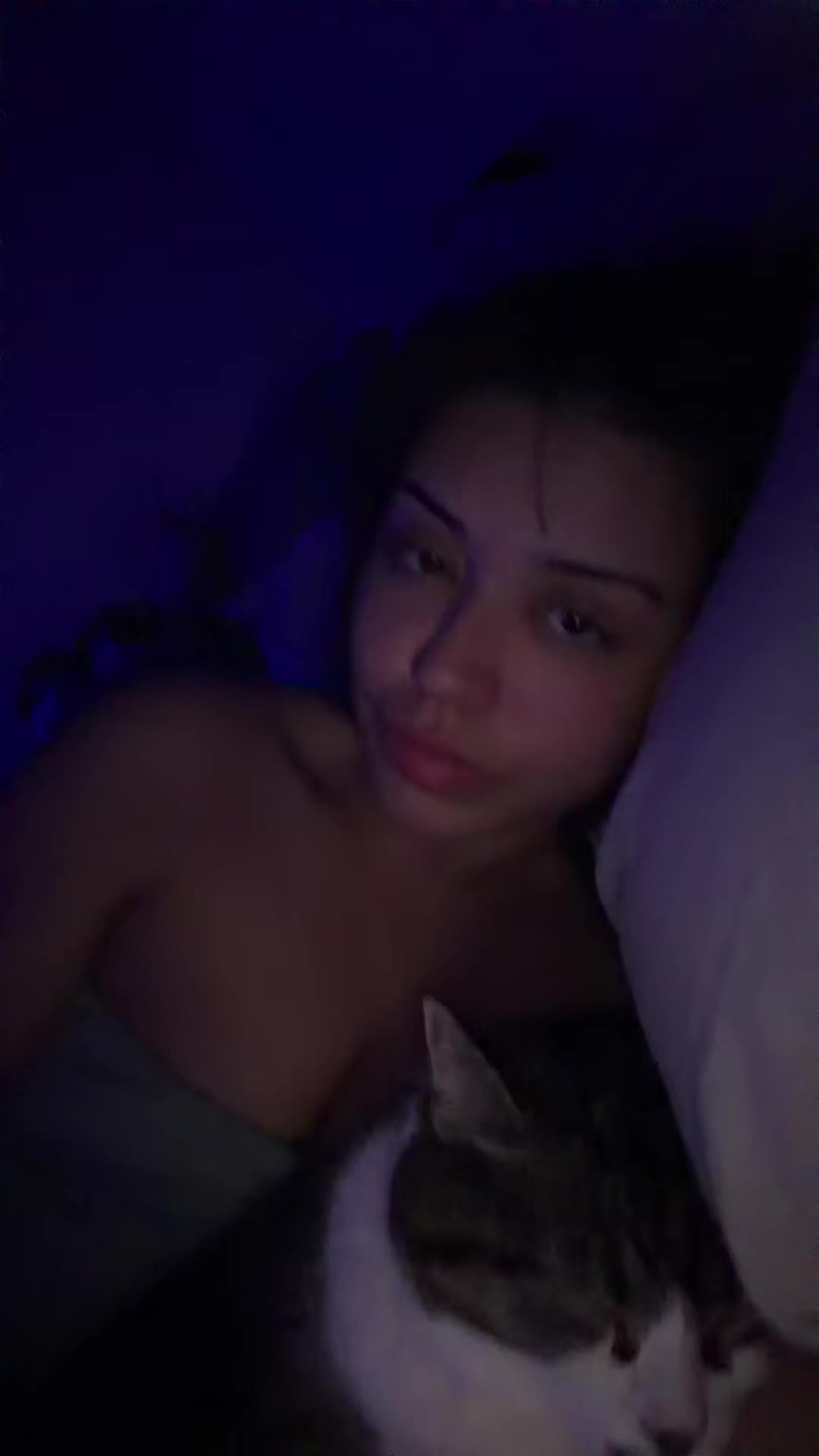 @J.🤍