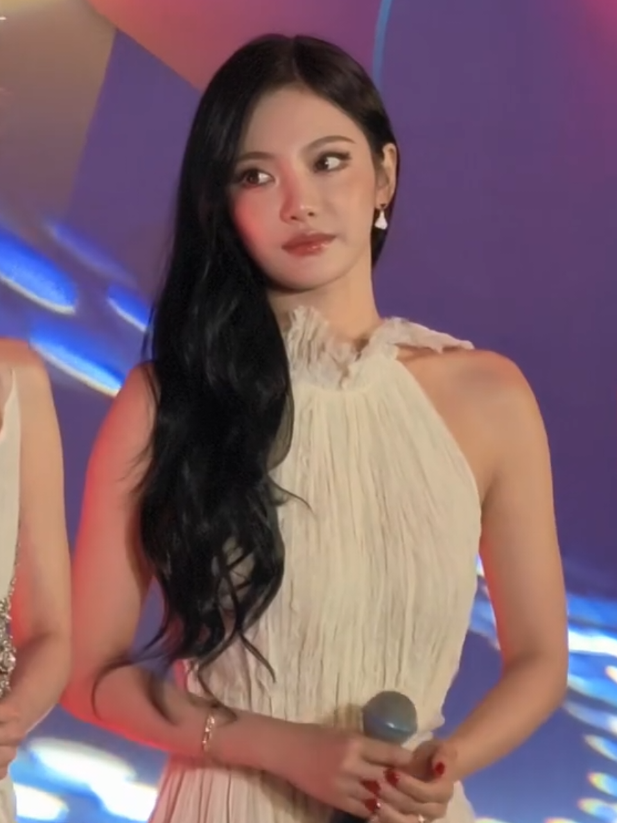 @Vivian Ning.