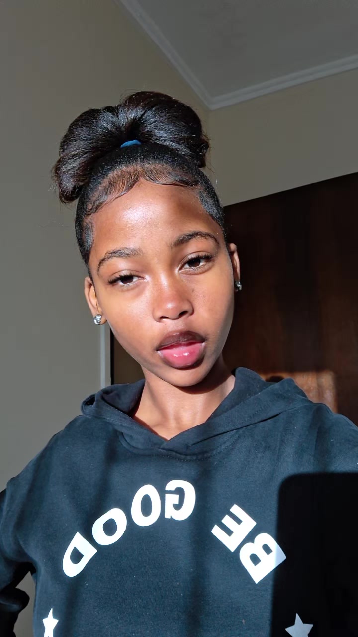@★Future🧟♀️★
