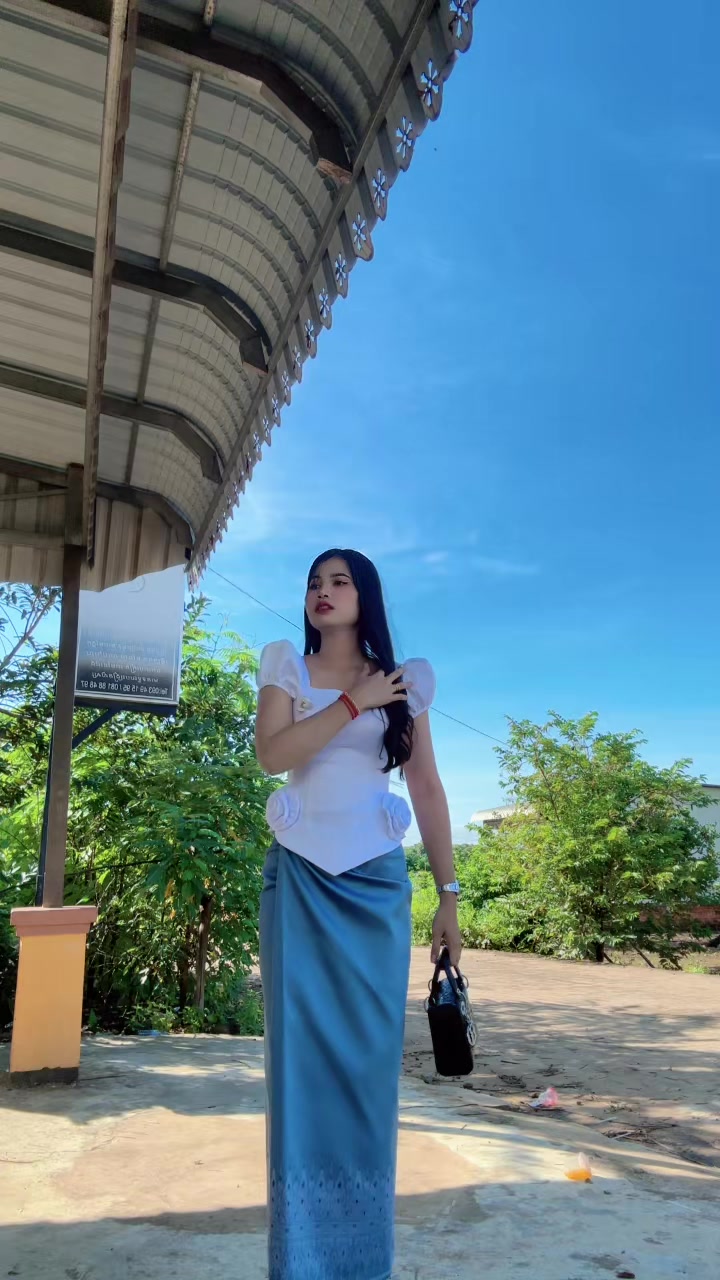 @🩷ចែនី🩷