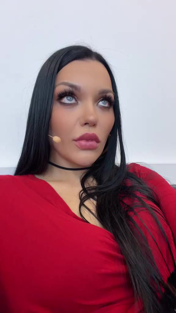 @Anna Varta