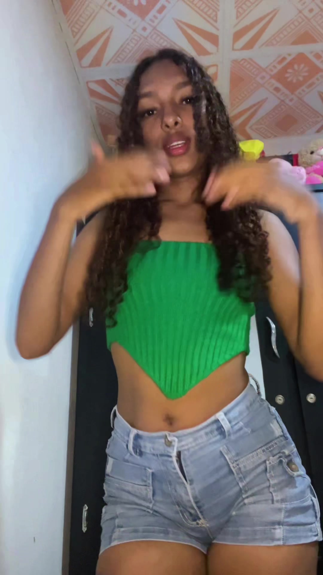 @🦋