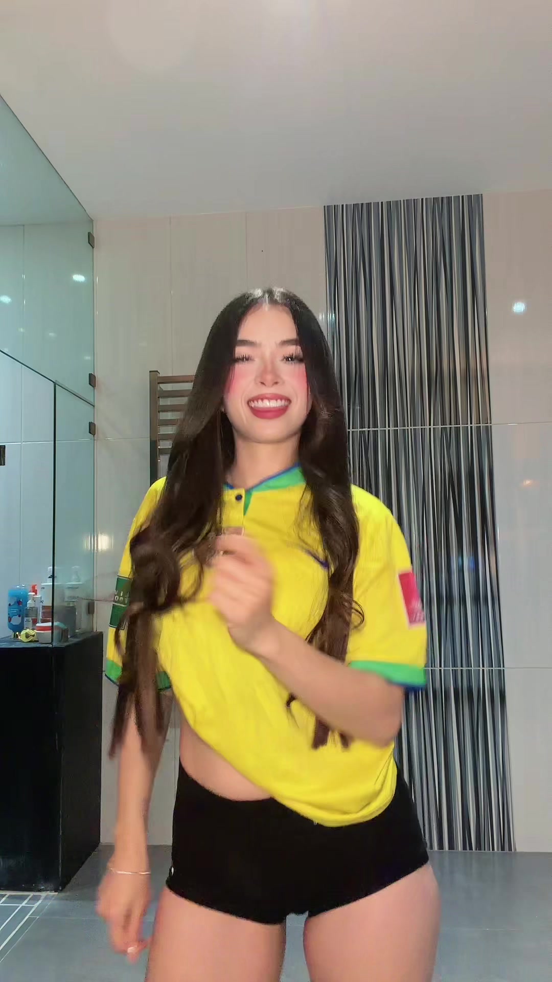 @Yajana Cano