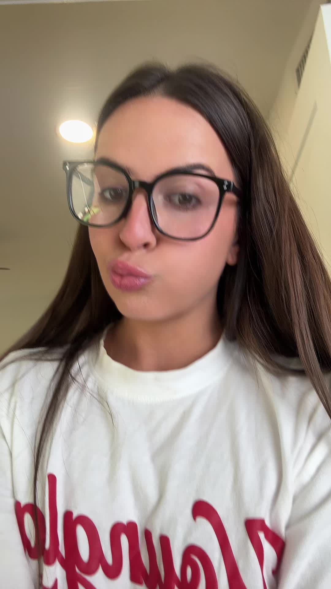 @StrawberryMel