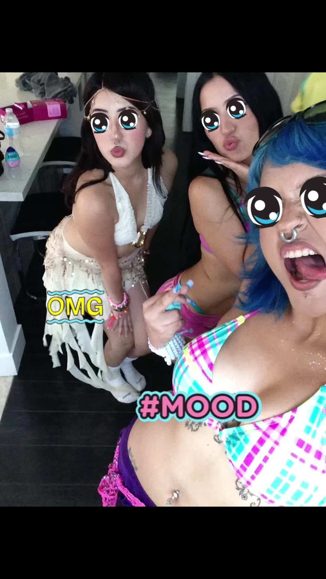 @😈