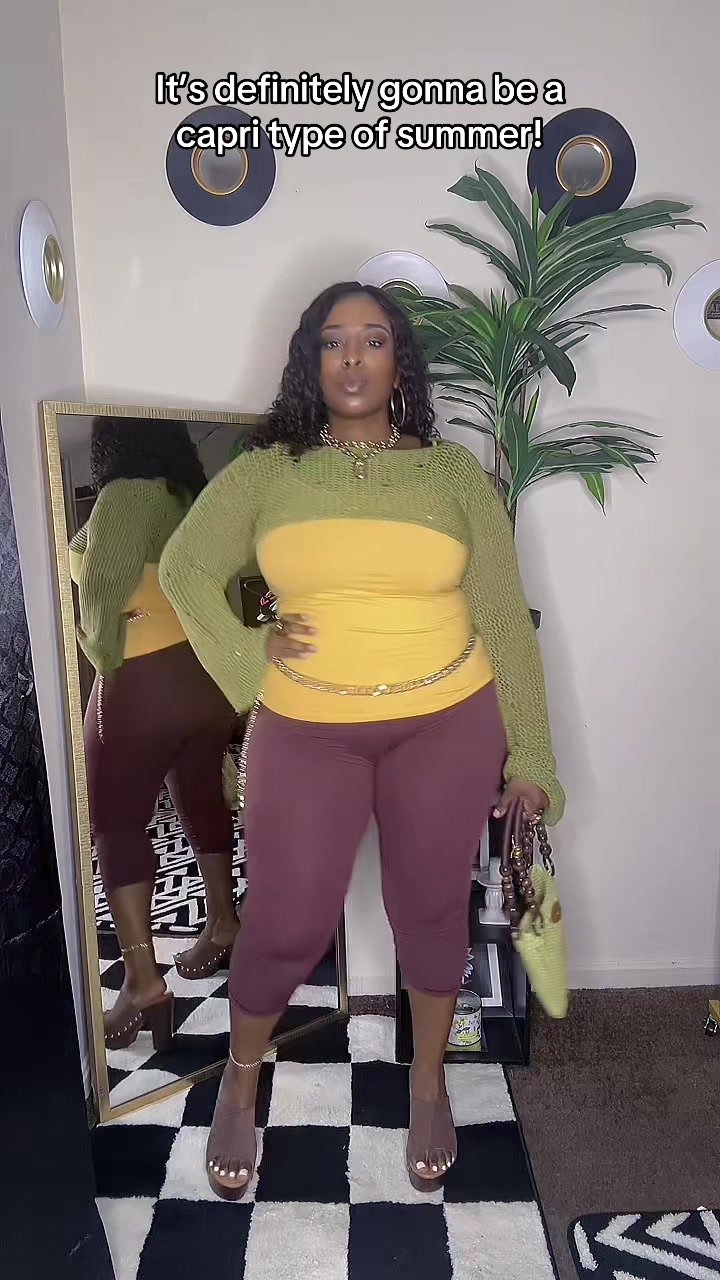 @Brittany: The flyest Auntie😎