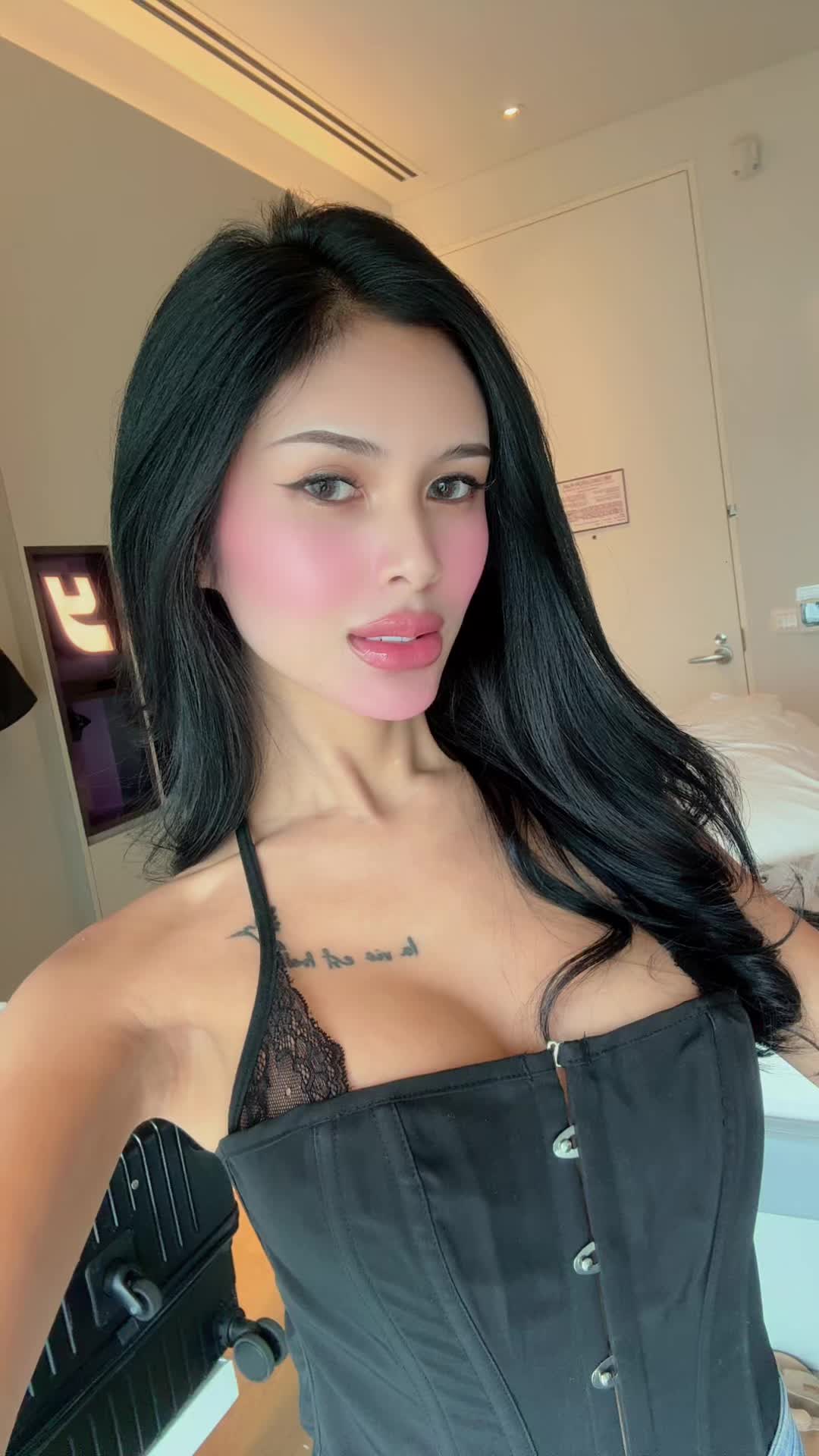 @baddiesgirlintown_