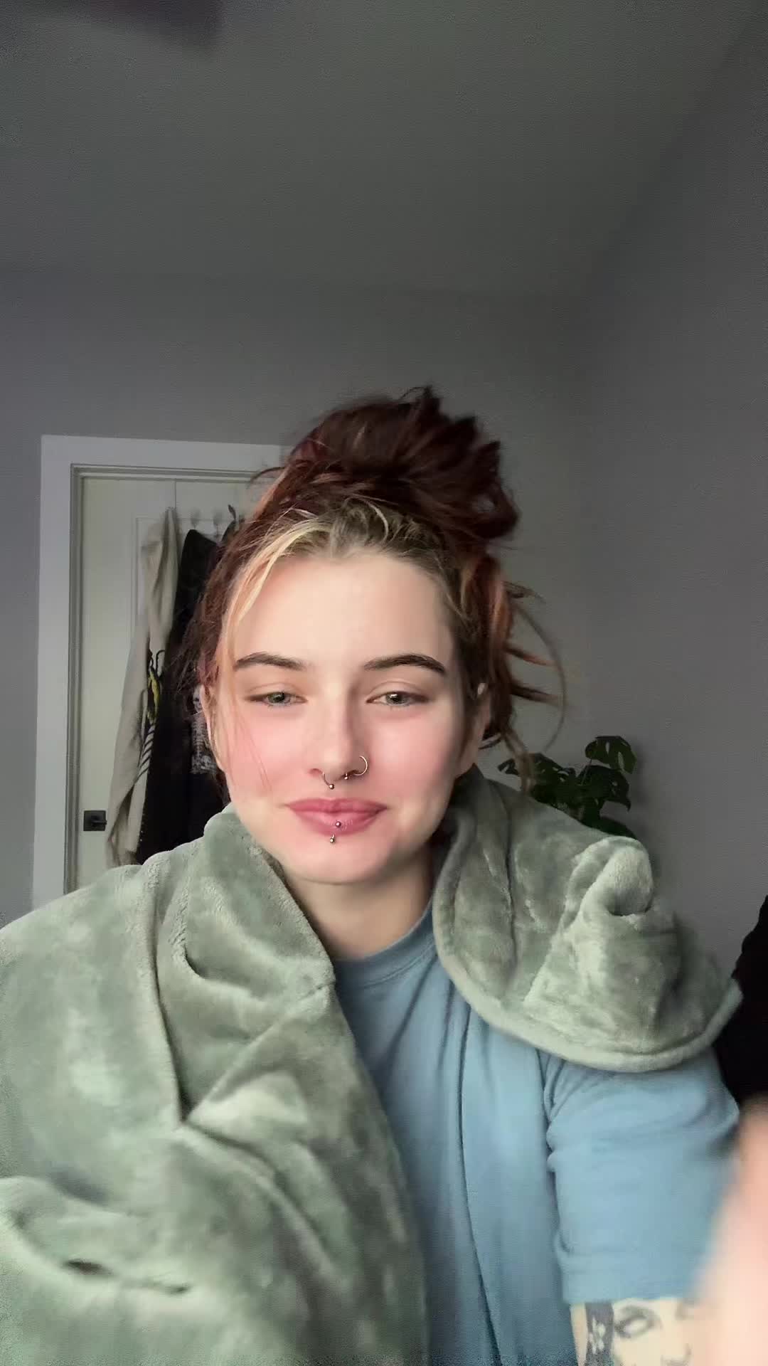 @Maria🦖