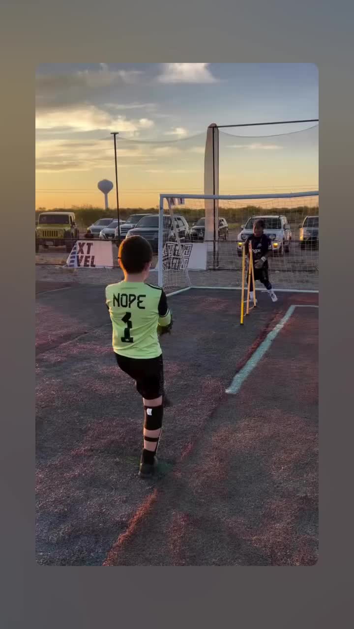 @The Galindos 🧤⚽️
