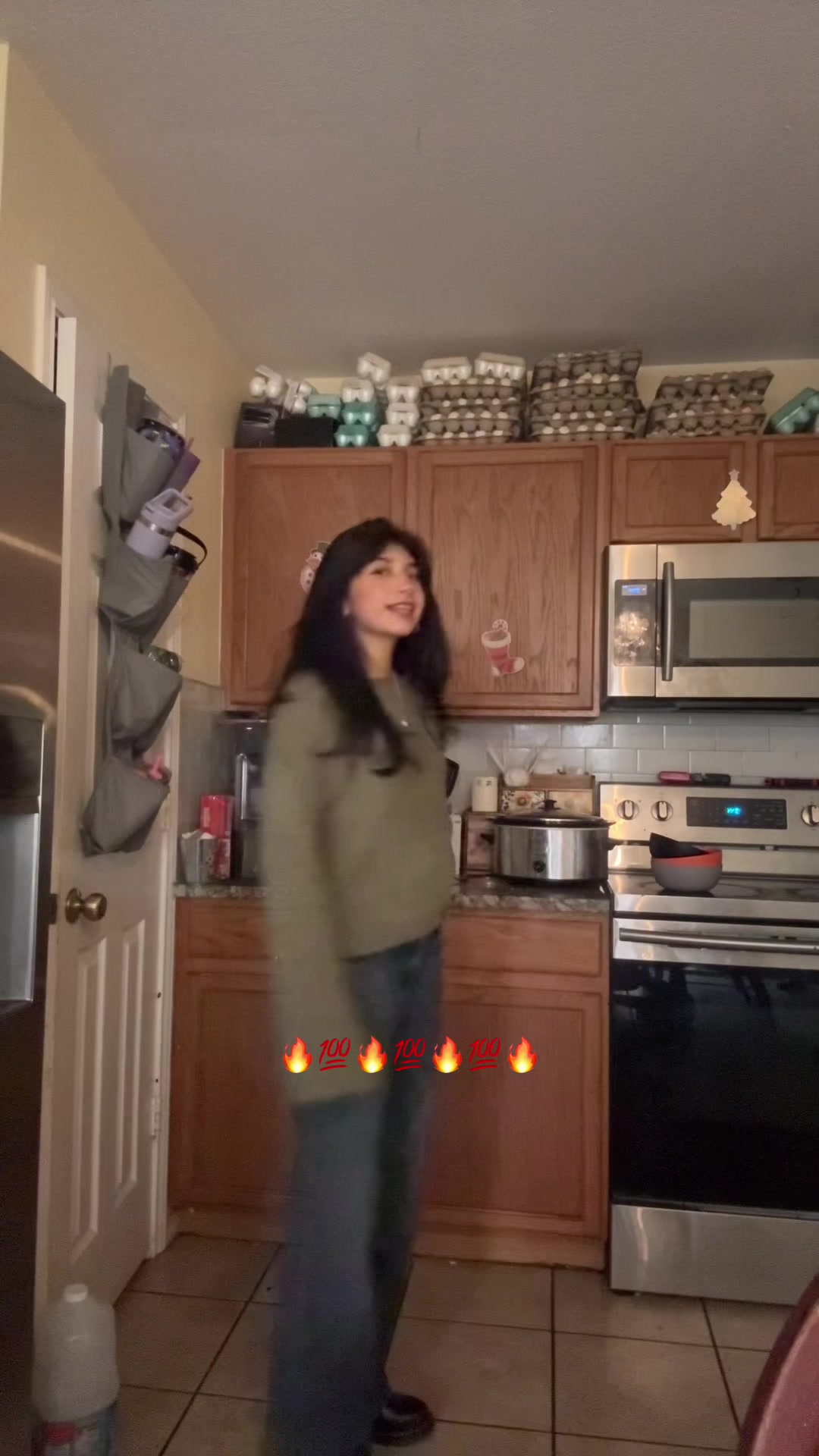 @:3