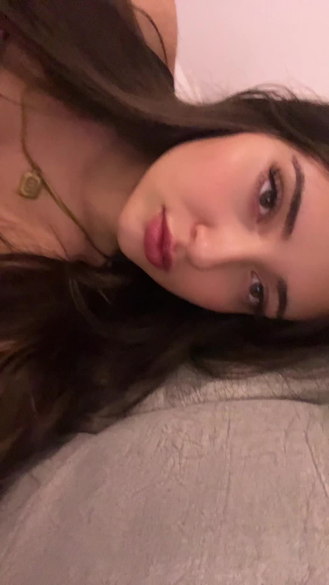 @💫